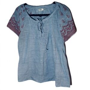 Women’s Dylan Shirt. Light blue rayon with red eyelet design size Large